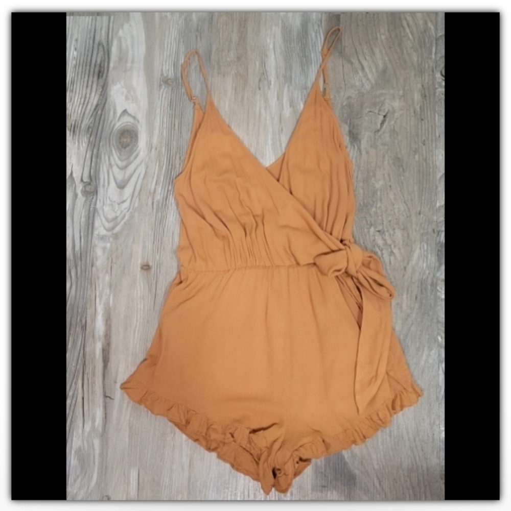 Sadie & Sage mustard color romper